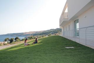 19 Summer Suites